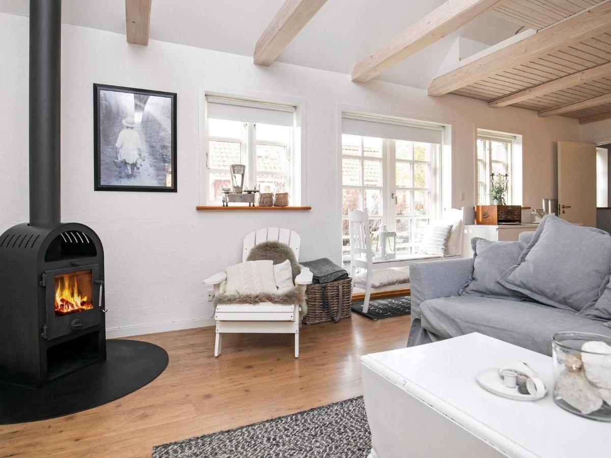 4 Person Holiday Home In S By Saeby  Bagian luar foto
